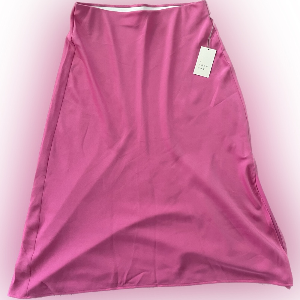 NWT Bubble Gum Pink “A New Day” Midi Skirt Size M